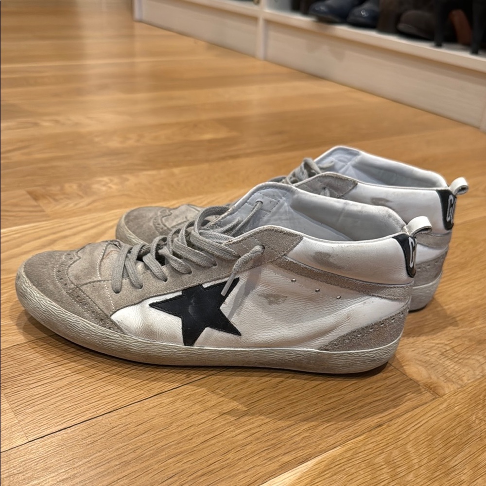 NWOT Men's Golden Goose Mid Star Sneakers - Picture 5 of 5